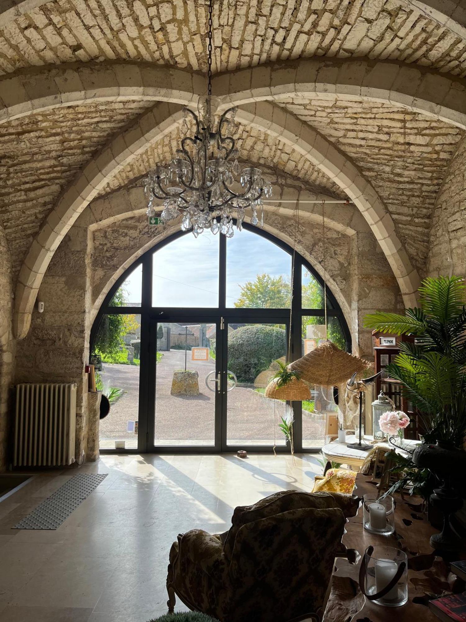 L'Abbaye Saint Michel Bed and Breakfast Tonnerre Buitenkant foto
